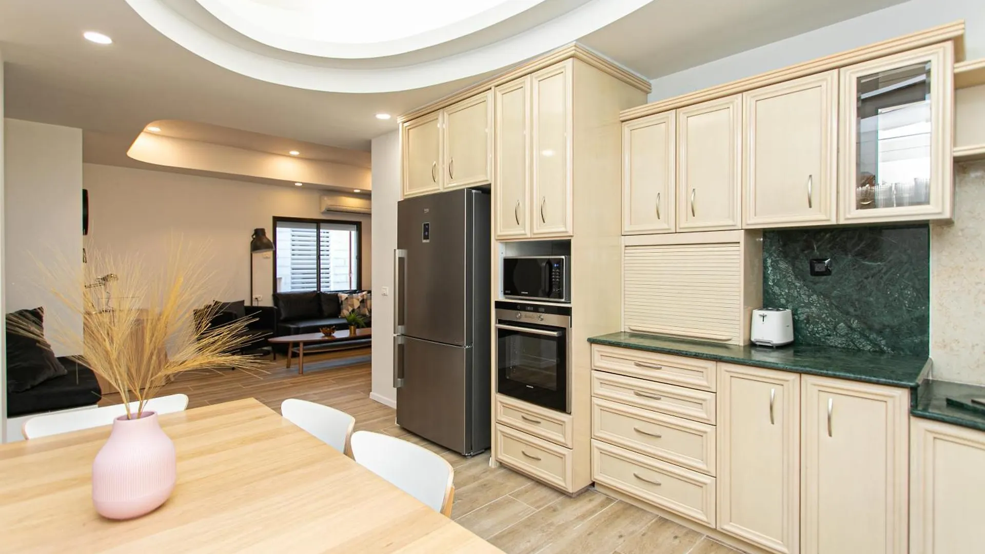 Carmel Boutique Apartments 하이파